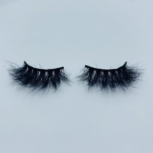California Shop Small Be Fearless Magnetic Lashes 18mm