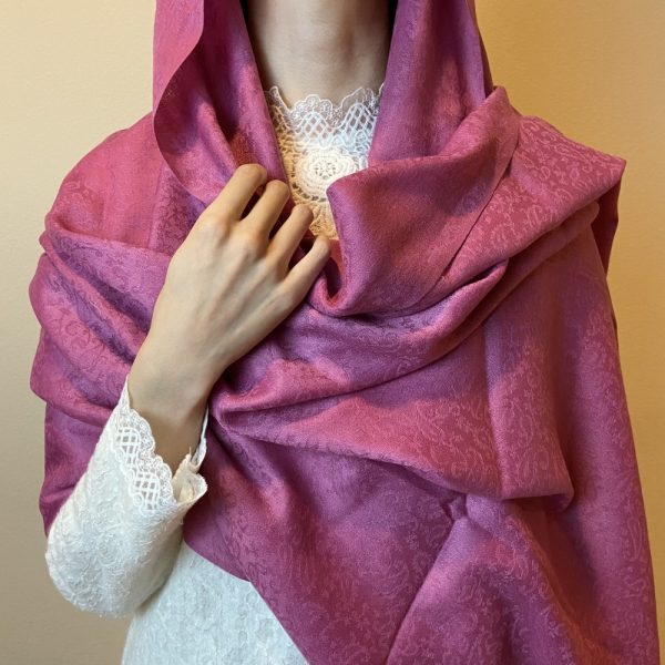 Product Image and Link for Pretty Paisley Shawl