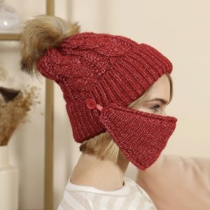 California Shop Small Pom Pom Beanie With Mask Set Beige or Red