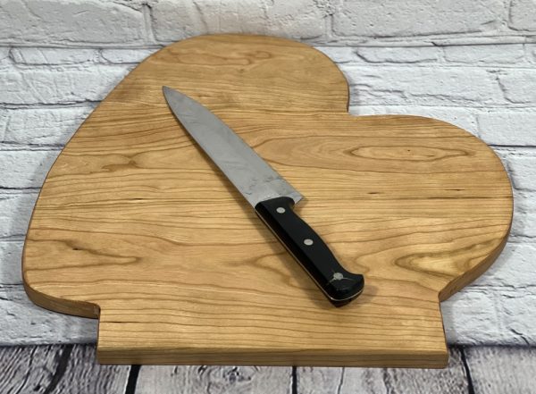 Product Image and Link for Heart Shaped Cutting Board