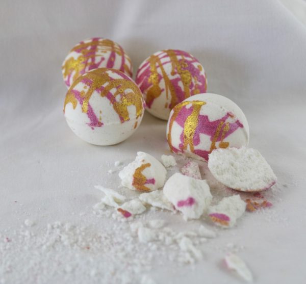 Product Image and Link for Spring Love Bath Bomb