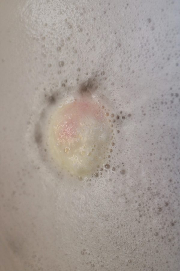 Product Image and Link for Spring Love Bath Bomb