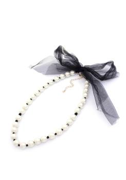 Product Image and Link for Audrey Black Threaded Pearl Necklace