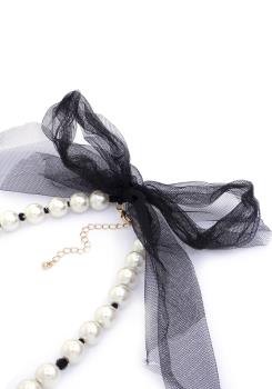 Product Image and Link for Audrey Black Threaded Pearl Necklace