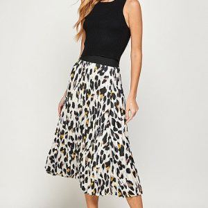 Product Image and Link for Artemis Skirt