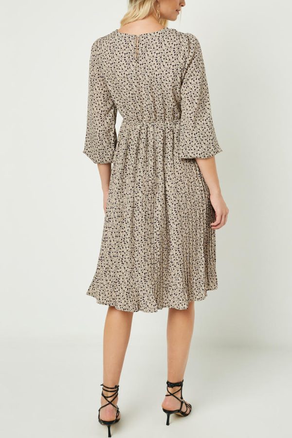 Product Image and Link for Hayden Dress