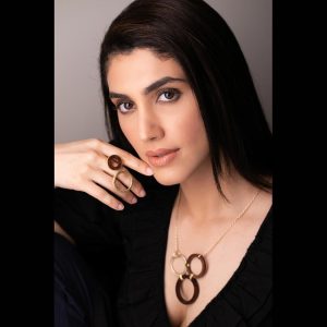 Product Image and Link for Olympia 3 Ring Necklace