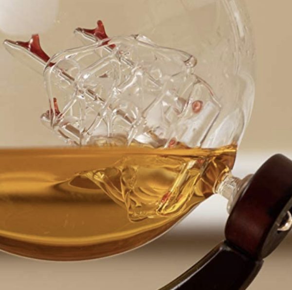 Product Image and Link for 800 ml Crystal World Globe Decanter Set