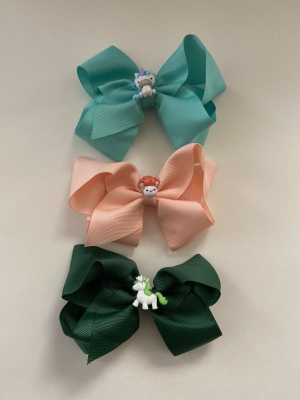 Product Image and Link for 3- Piece L’il Critters 4″ Bows, Assorted Colors