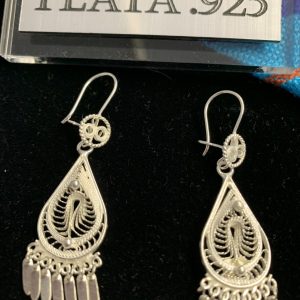Product Image and Link for Handmade Sterling Silver Filigrana Earrings