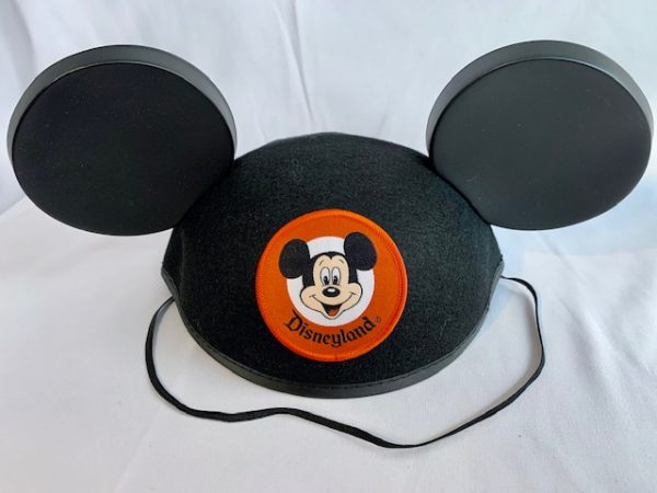 Product Image and Link for Disneyland Classic Mickey Mouse Ears Hat