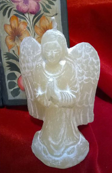 Product Image and Link for Praying Angel Candles/Box of 3