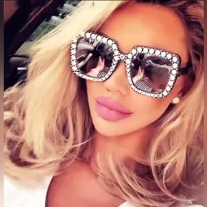 Product Image and Link for Oversized Sunglasses – Clear