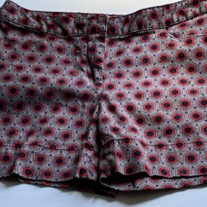 Product Image and Link for Women’s Ellen Tracy Patterned Shorts (Size 2) – Item 3119