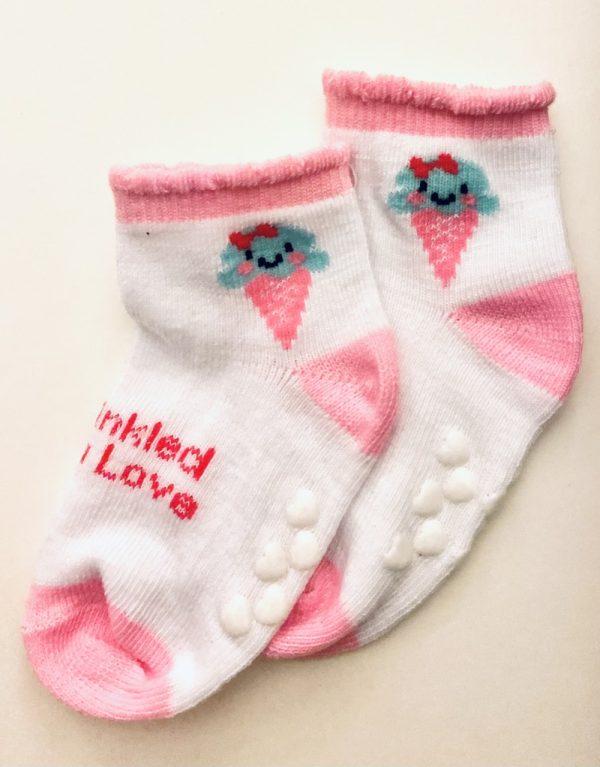 Product Image and Link for Infant girl White headband with Flower/Prizm Jewel Center and White/ Pink Socks Set