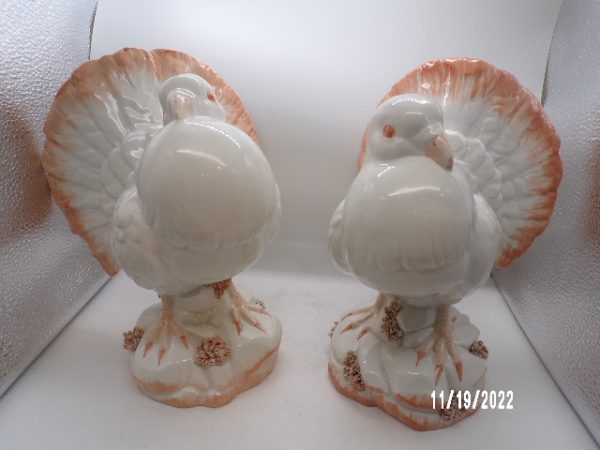 Product Image and Link for Vintage Italian Nora Fenton Porcelain Ceramic Fantail Doves 105/122M Italy