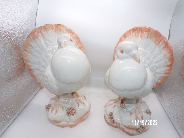 19 Coolest Salt and Pepper Shakers - Design Swan