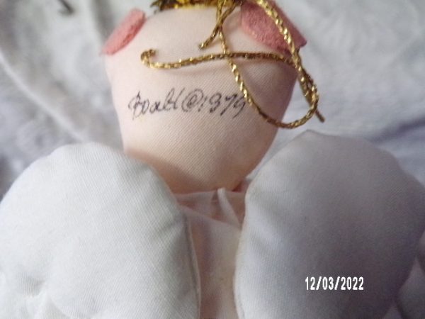 Product Image and Link for VINTAGE Gladys Boalt ANGEL PIG Harp Handmade Fabric Holiday Ornament Signed 1979