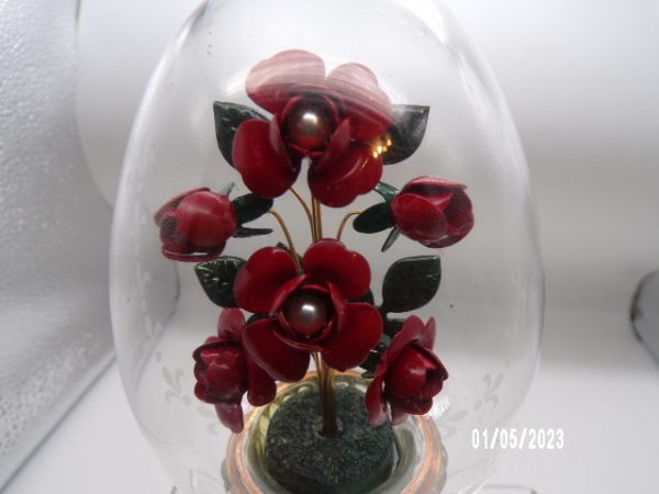 Product Image and Link for House Of Faberge Franklin Mint Ruby Red Flower Glass Etched Egg Austria ’91