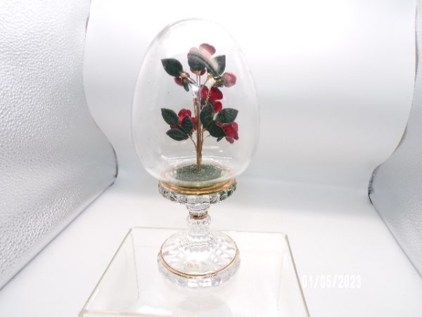 Product Image and Link for House Of Faberge Franklin Mint Ruby Red Flower Glass Etched Egg Austria ’91