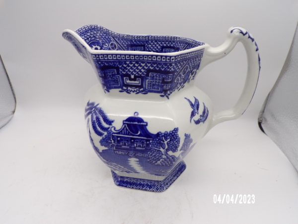 Product Image and Link for VINTAGE BLUE WILLOW WOOD & SONS ENGLAND ENOCH 1784 RALPH 1750 PITCHER 6″ EUC