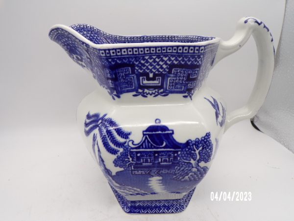 Product Image and Link for VINTAGE BLUE WILLOW WOOD & SONS ENGLAND ENOCH 1784 RALPH 1750 PITCHER 6″ EUC