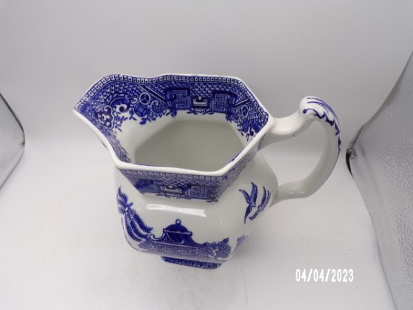 Product Image and Link for VINTAGE BLUE WILLOW WOOD & SONS ENGLAND ENOCH 1784 RALPH 1750 PITCHER 6″ EUC