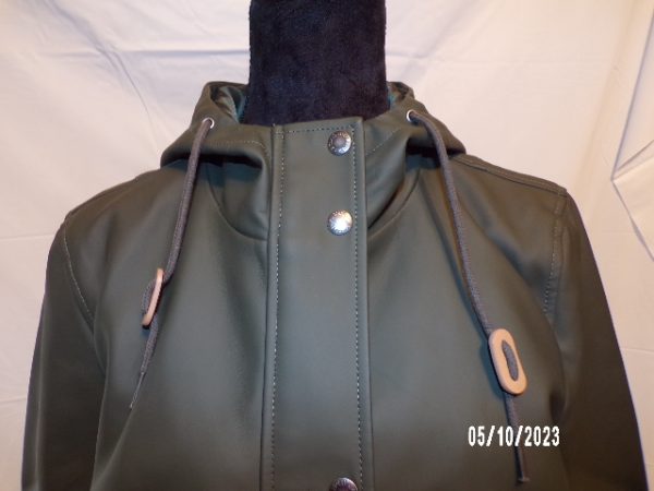 Product Image and Link for Womens Levi Strauss Hooded Rain Jacket Rubberized Size Medium Army Green NWT