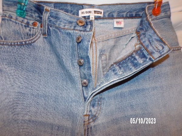 Product Image and Link for Light Blue RE/DONE LEVIS DISTRESSED JEANS