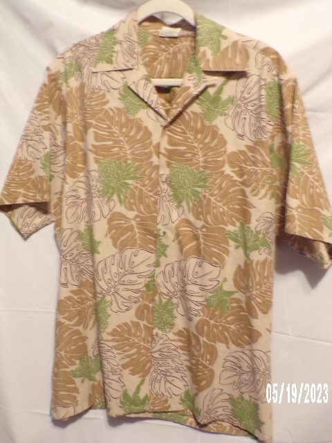 Product Image and Link for GO BAREFOOT Beige & Green HAWAIIAN Shirt Adult LEAVES Button Up LARGE USA