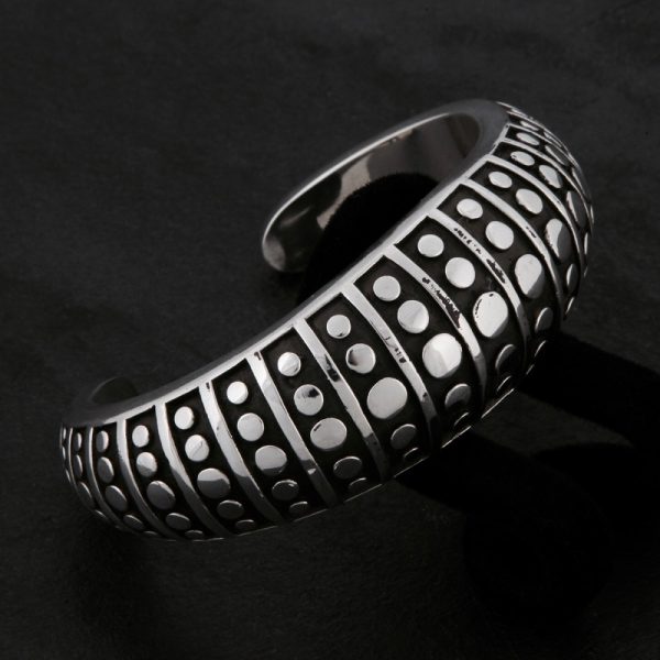 Product Image and Link for Geo 040 – Hand Made – Sterling Silver Bracelet