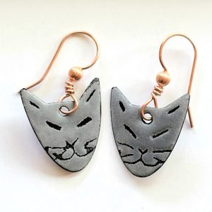 Product Image and Link for Gray Kitty Earrings