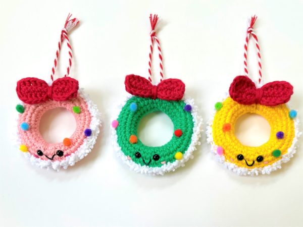 Product Image and Link for Handmade Crochet Christmas Wreath Ornament (Green)