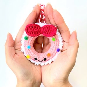 Product Image and Link for Handmade Crochet Christmas Wreath Ornament (Pink)