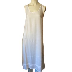 Product Image and Link for Sleeveless Round Neck Shirt with Side Slits