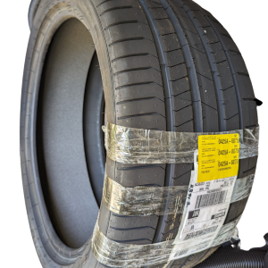 Product Image and Link for Pirelli P-Zero PZ4 Tire 325/35R23 Pirelli Noise Cancelling System (PNCS) for MO Mercedez