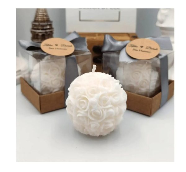 Product Image and Link for Bouquet of White Roses Candle