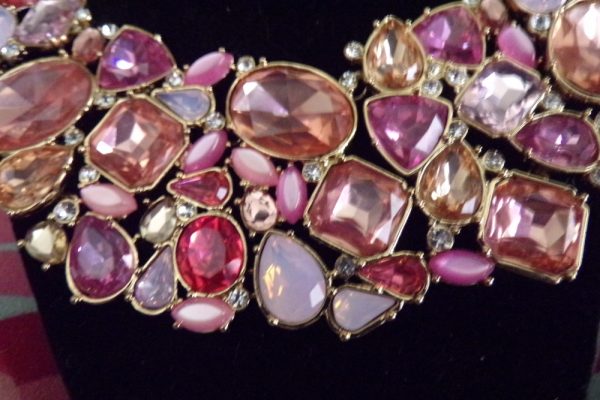 Product Image and Link for Vintage Pink Faceted Glass Stones Statement Necklace Stunning