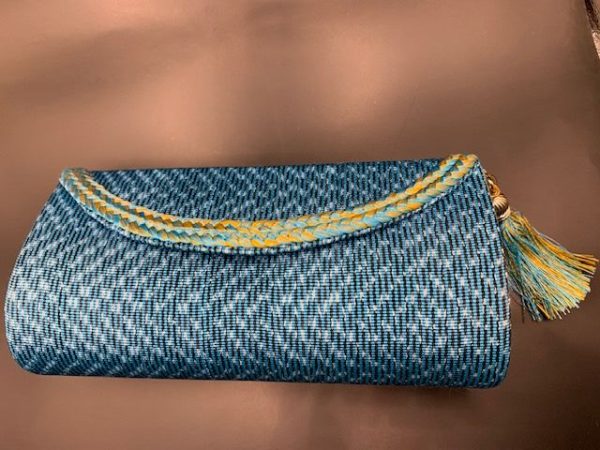 Product Image and Link for Elegant ‘rebozo’ purse