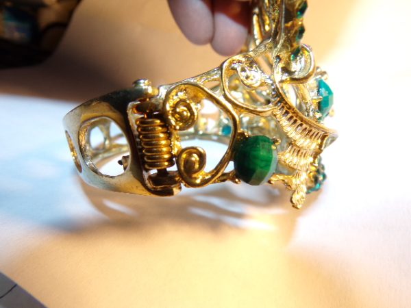 Product Image and Link for Beautiful Vintage Teal Blue Facet Cut Glass Peacock Cuff Bracelet