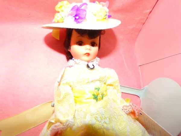 Product Image and Link for Vintage Madame Alexander Cissette Portrettes Series-#1110 DAISY MIB