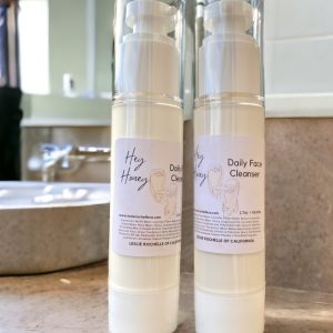 Product Image and Link for Hey Honey Facial Cleanser