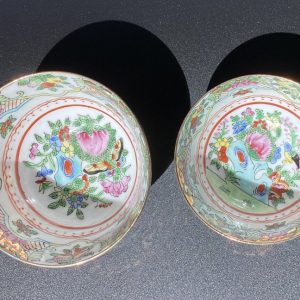 Product Image and Link for Vintage Chinese Porcelain Miniature Set of 2 Bowls