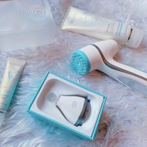Product Image and Link for Nu Skin NuSkin ageLOC LumiSpa Accent Kit w/ normal /combo Cleanser Cleans Blemishes