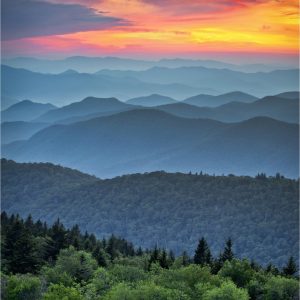 Product Image and Link for Blue Ridge Sunset – 200 Piece Wooden Jigsaw Puzzle