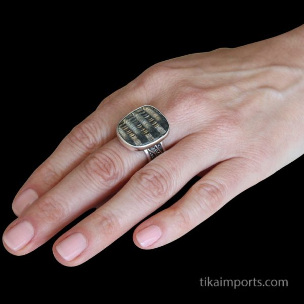 Product Image and Link for Sterling Silver Anadara Ring- Astoria