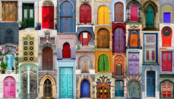 Product Image and Link for Doors To The World (557 Piece Wooden Jigsaw Puzzle)