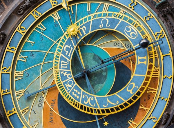 Product Image and Link for Prague Clock – 500 Piece Wooden Jigsaw Puzzle