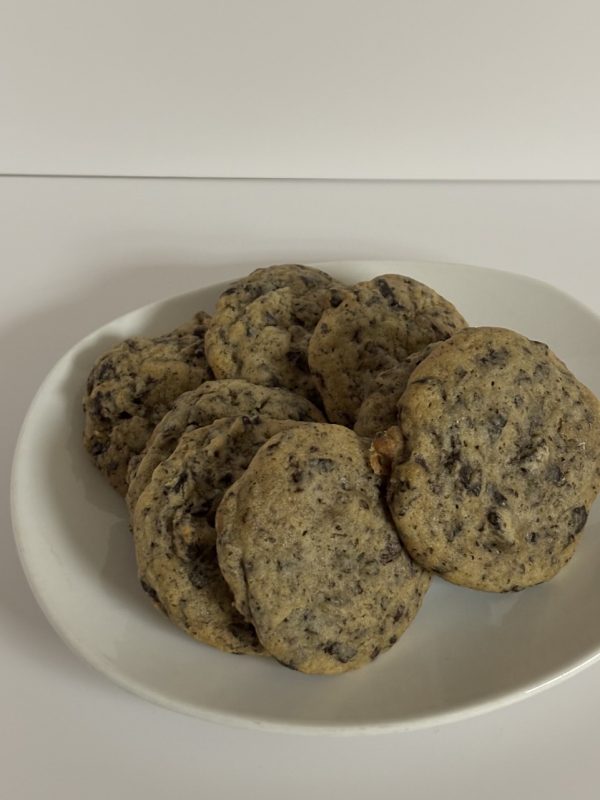 Product Image and Link for Everyday Favorites Chocolate Chip Cookie – Per Dozen