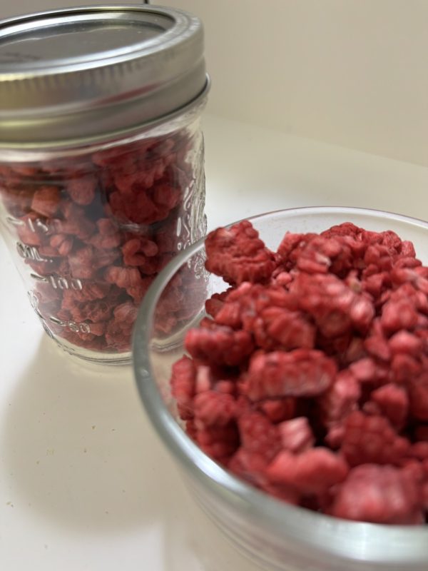 Product Image and Link for Freeze-dried Raspberries .6oz